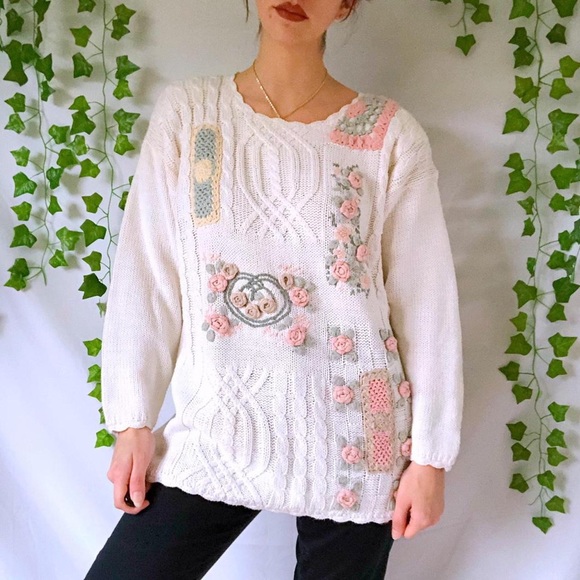 Vintage 80s cottagecore grandmacore cable knit sweater - Picture 2 of 4